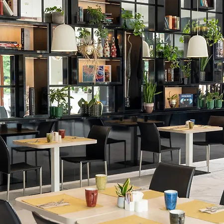 美利亚怡思德酒店-莱比锡 酒店 4*